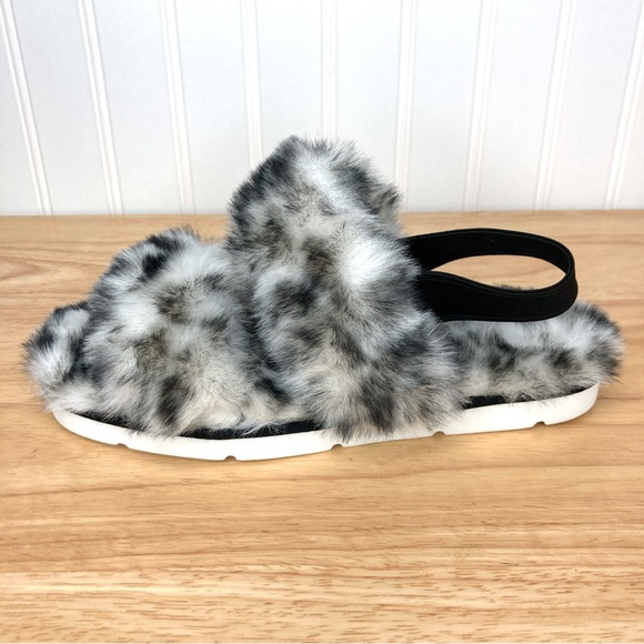 New Dolce Vita Black/White Spotted Faux Fur Poochy Slingback Slippers Women's 6 - Picture 2 of 13